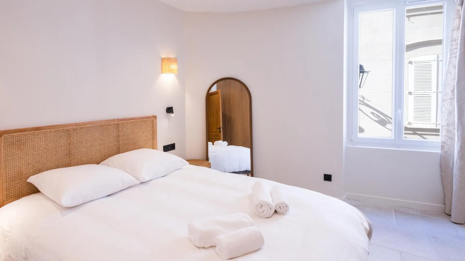 Appartement Port De Saint Tropez Et Place Des Lices Apartment