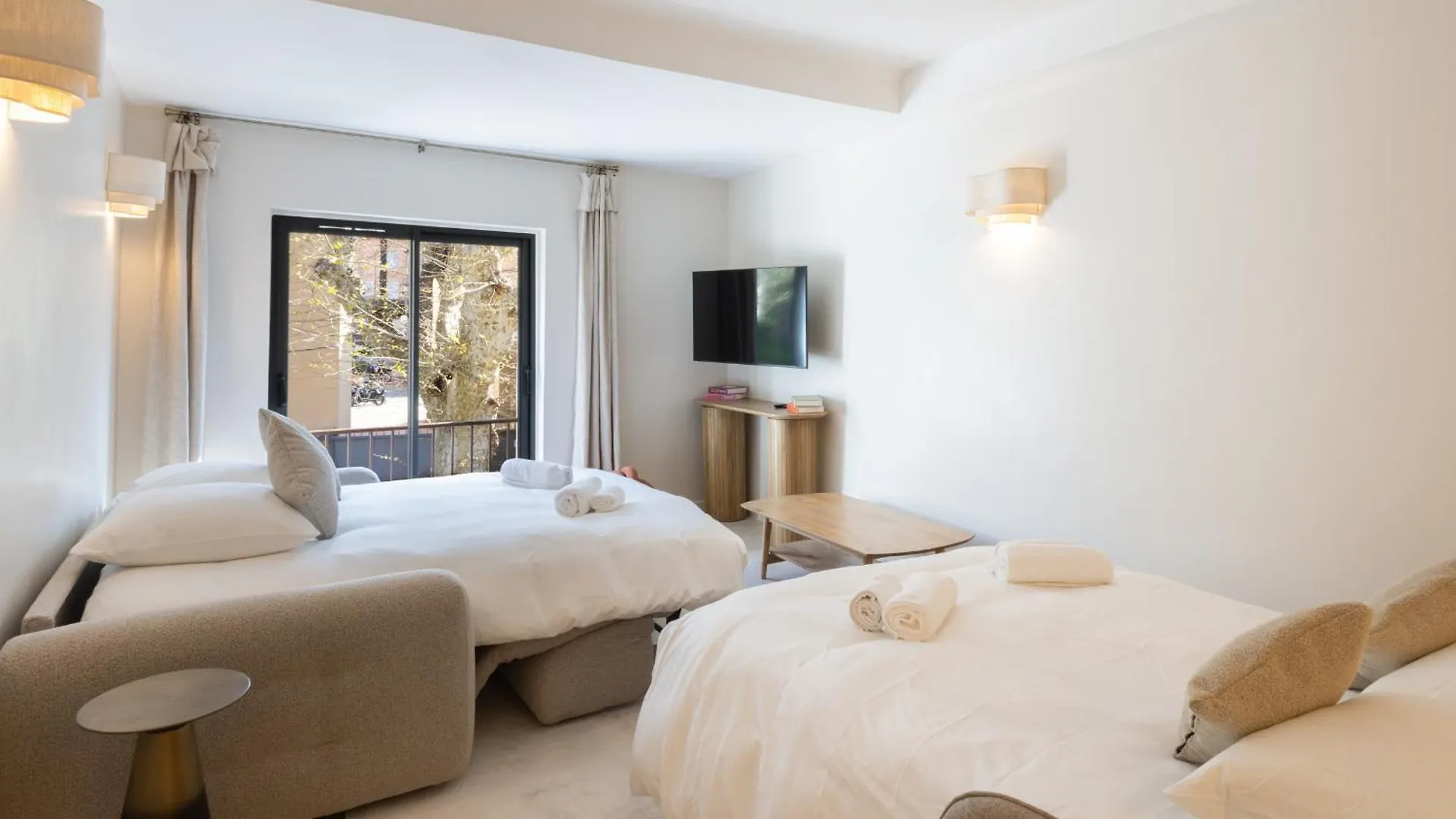 Apartment Appartement Port De Saint Tropez Et Place Des Lices France